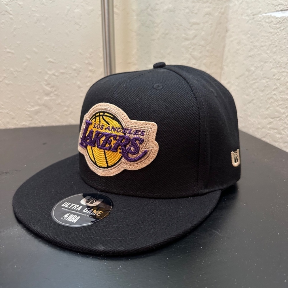 New With Tags Unisex Ultra Game Los Angeles Lakers Snapback Hat